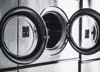 Co można prać w pralce, a czego nie wolno – lista